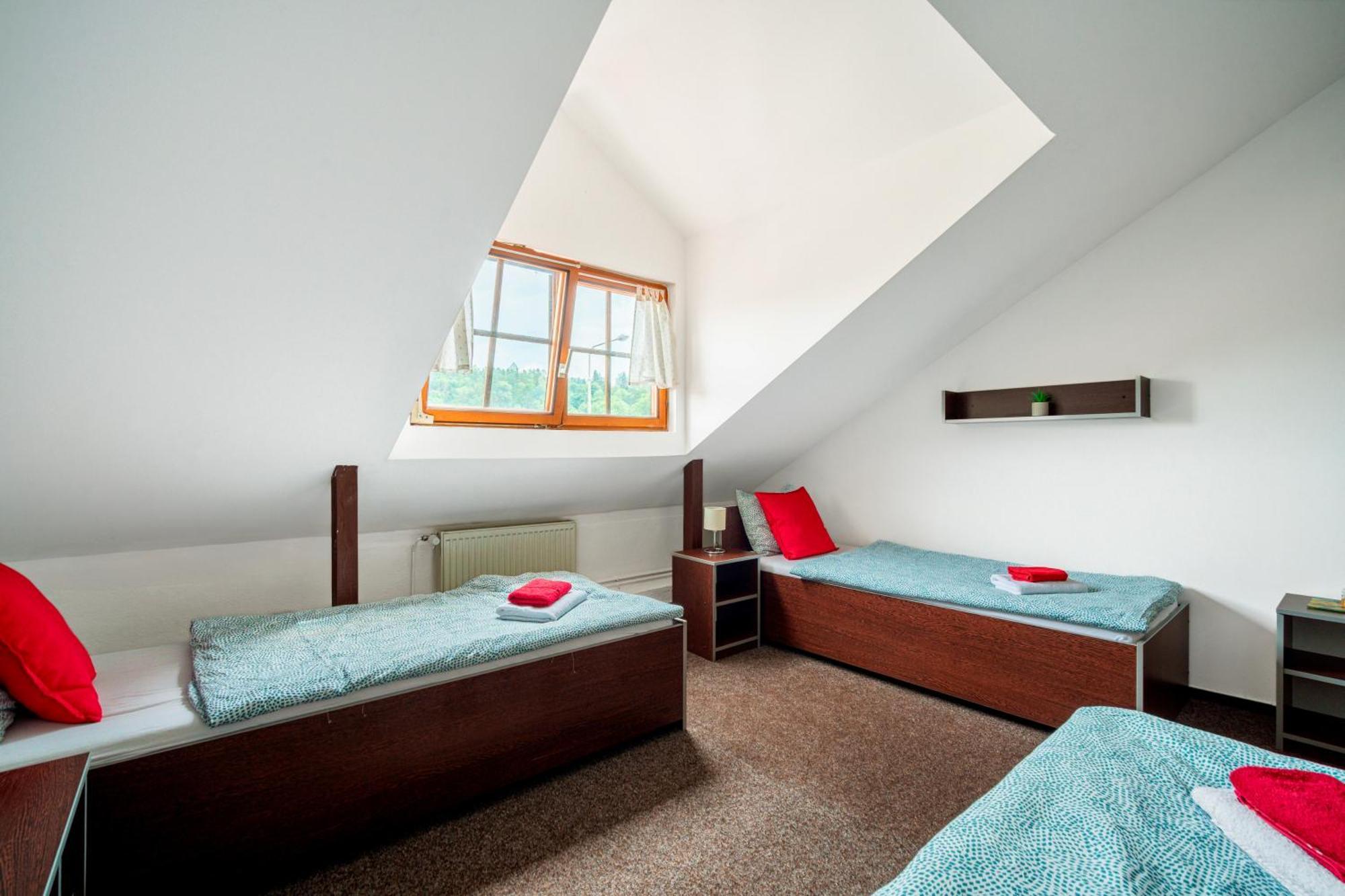 Hotel Ostende Chocerady Eksteriør bilde