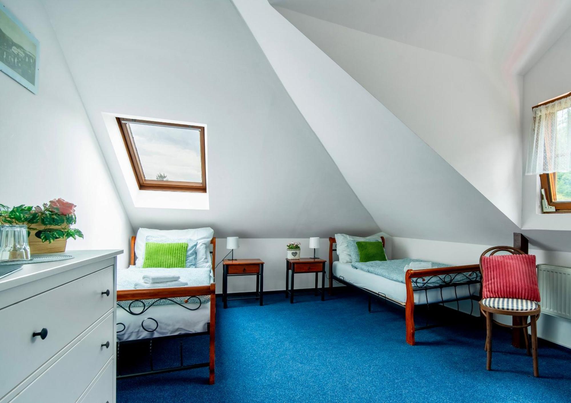 Hotel Ostende Chocerady Eksteriør bilde