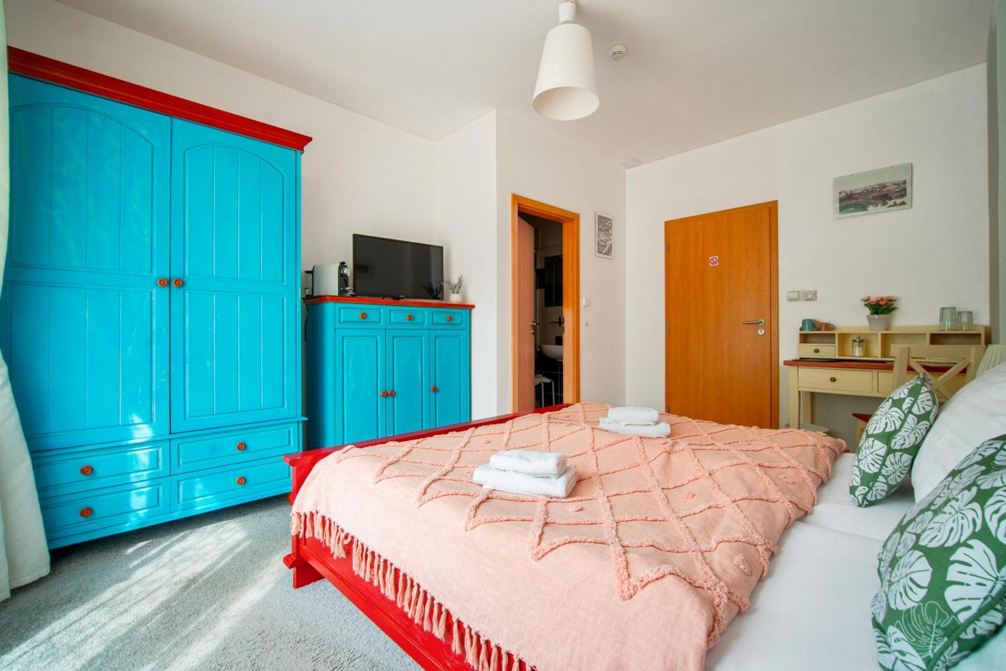 Hotel Ostende Chocerady Eksteriør bilde
