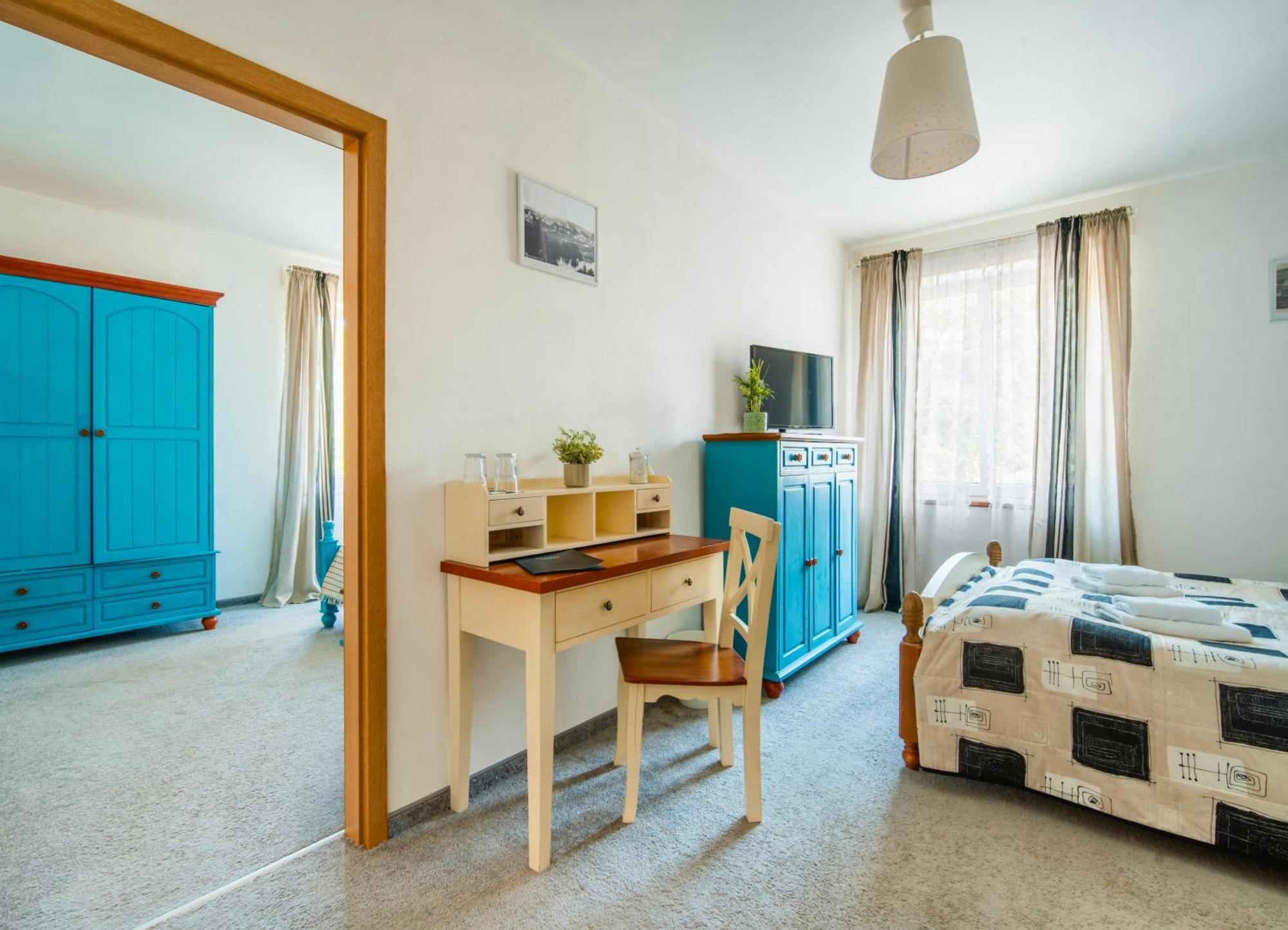 Hotel Ostende Chocerady Eksteriør bilde