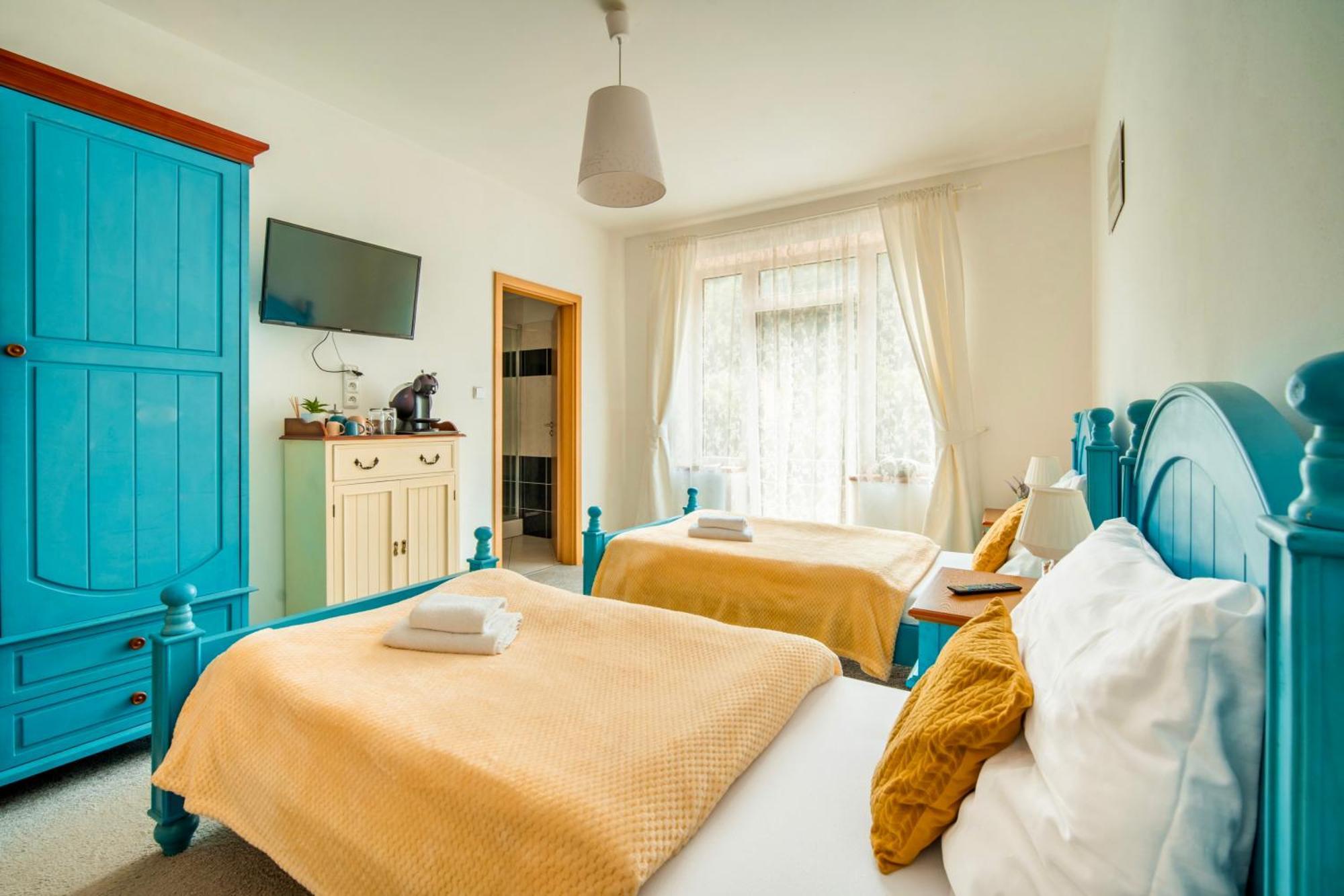 Hotel Ostende Chocerady Eksteriør bilde